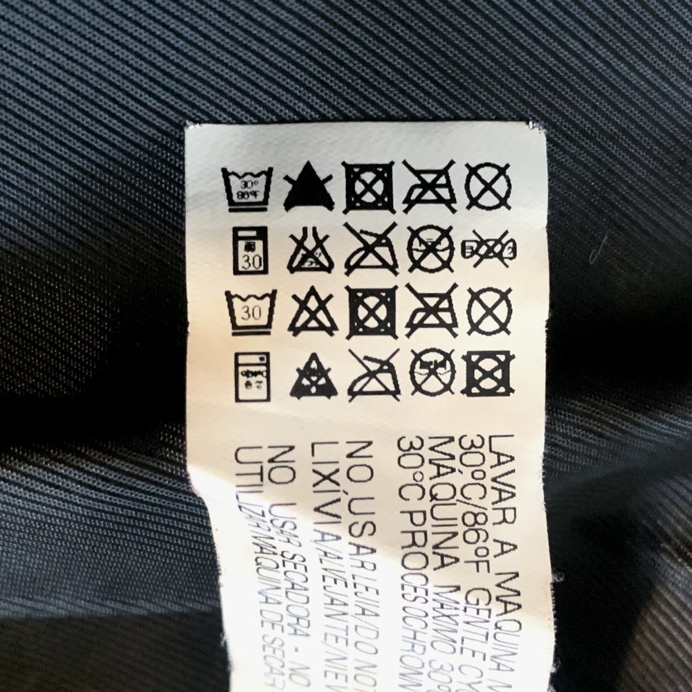 Zara Stylish Black Fitted Puffer Coat with Belt - Picture 9 of 11